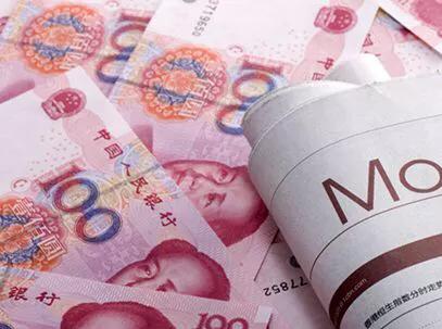 杨德龙：保持人民币币值稳定对我国长远发展更有利